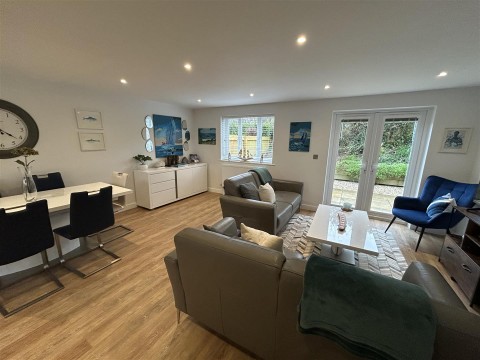 Click the photo for more details of Shire Lane, Lyme Regis