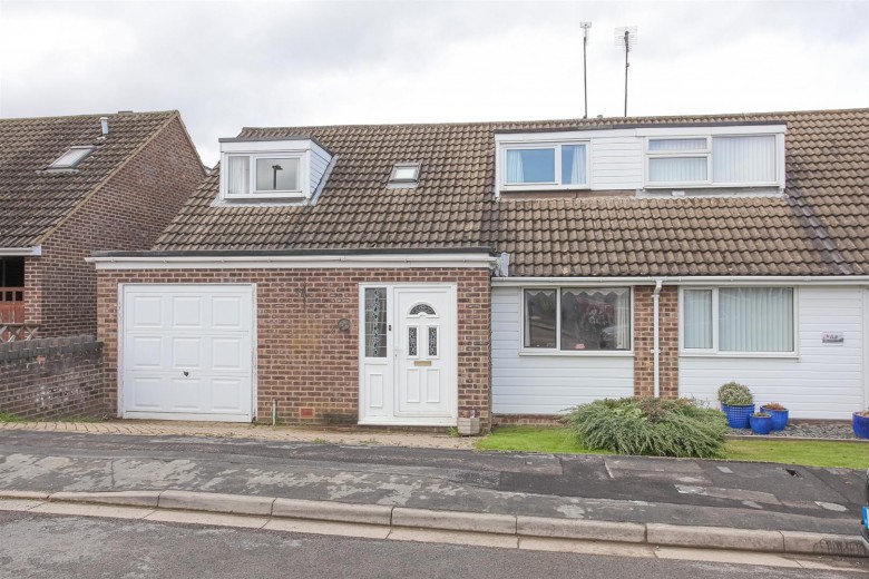 Click the photo for more details of Wood End, Banbury