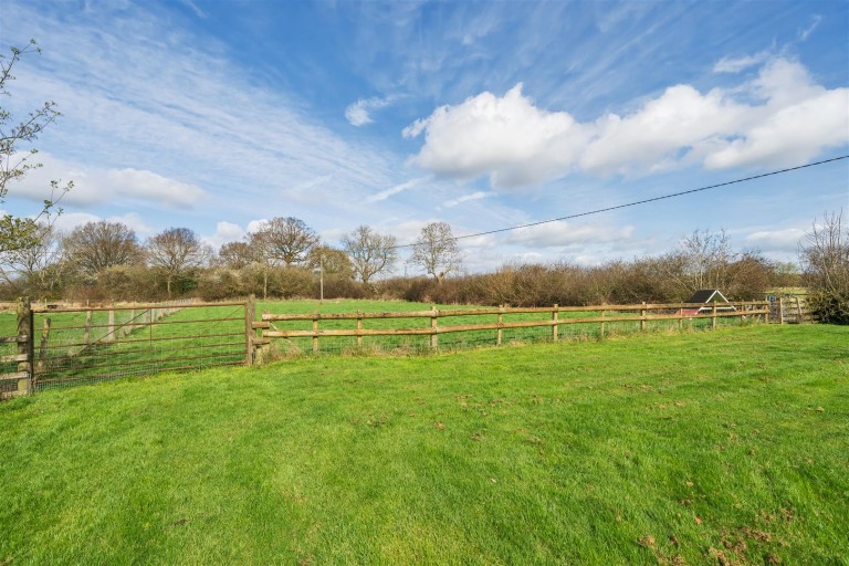 Images for Cathiron, Rugby, CV23