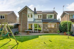 Images for Manor Close, Roade, NN7