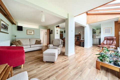 Click the photo for more details of Manor Close, Roade, NN7