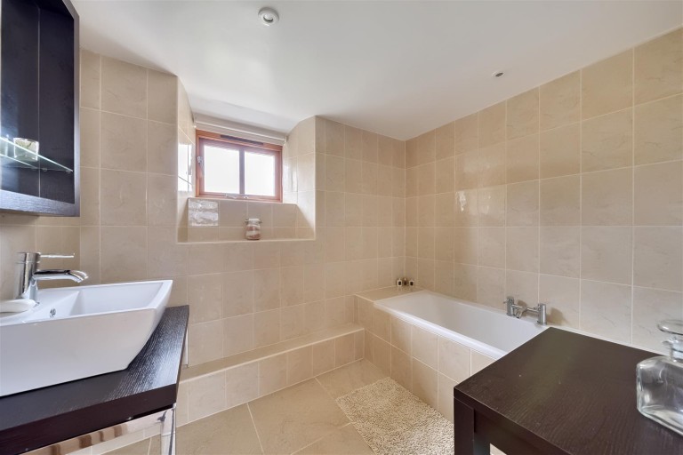 Images for Clayhidon