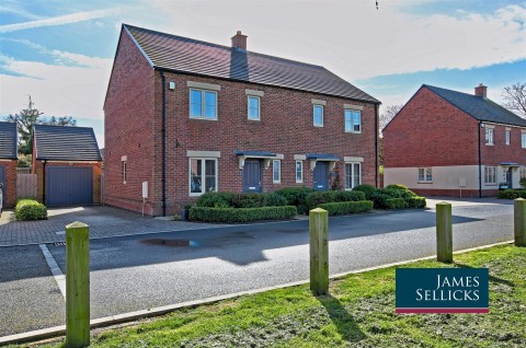 Click the photo for more details of Northfield Avenue, Great Bowden, Market Harborough