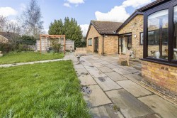 Images for West Drive, Highfields Caldecote