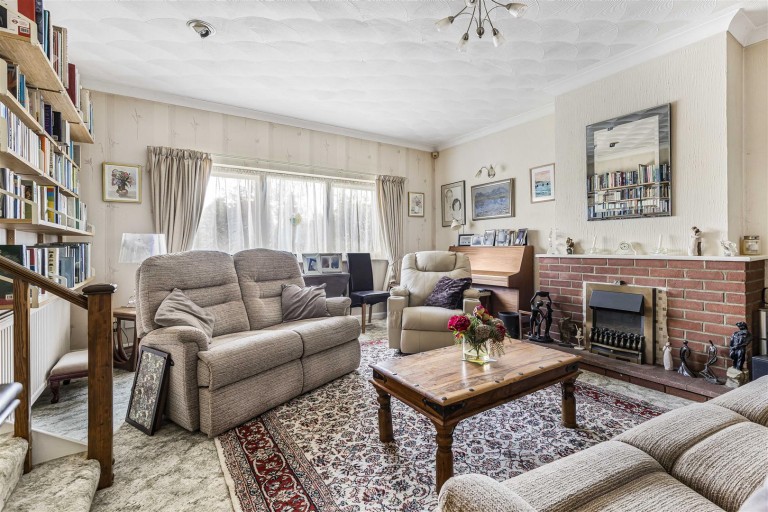 Images for West Drive, Highfields Caldecote