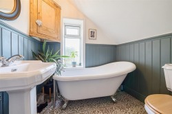 Images for Westover, Calbourne, Newport