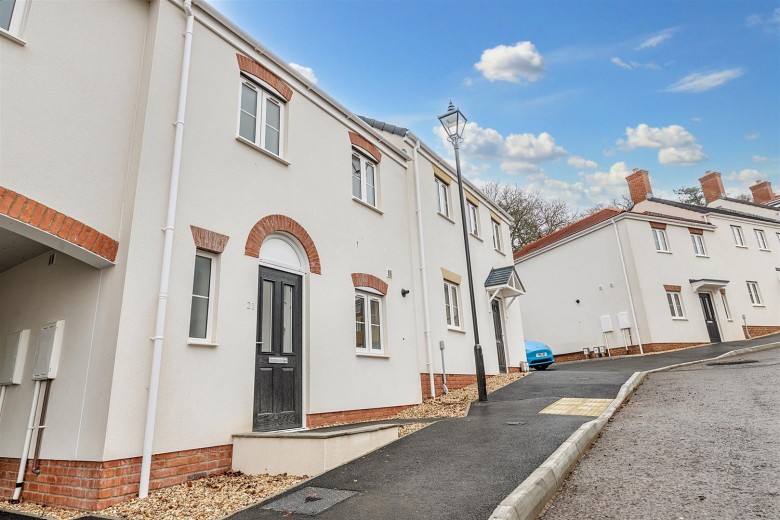 Click the photo for more details of 'The Chippel', Monmouth Park, Lyme Regis