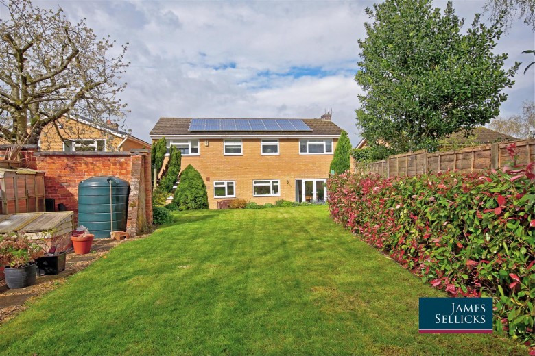 Click the photo for more details of Salford Close, Welford, Northamptonshire