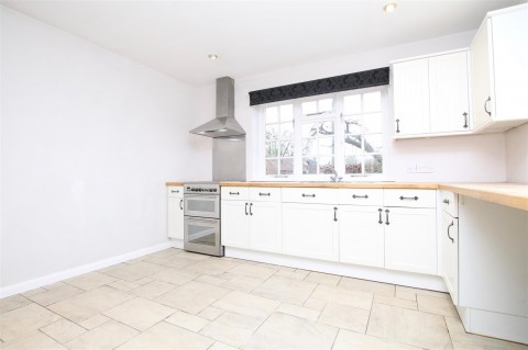 Click the photo for more details of Harmston Road, Aubourn, Lincoln