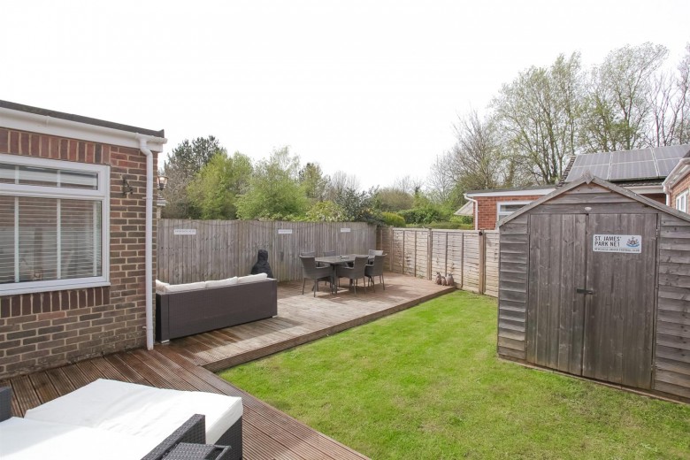 Click the photo for more details of Foxwood Close, Banbury
