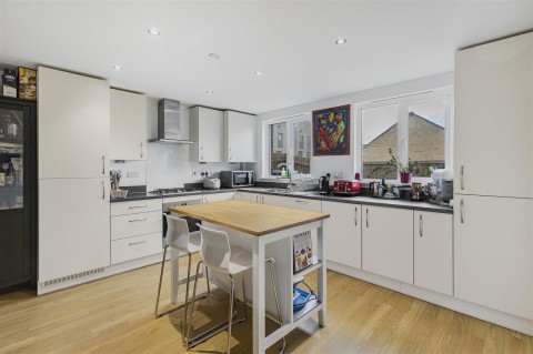 Click the photo for more details of Renard Way, Trumpington