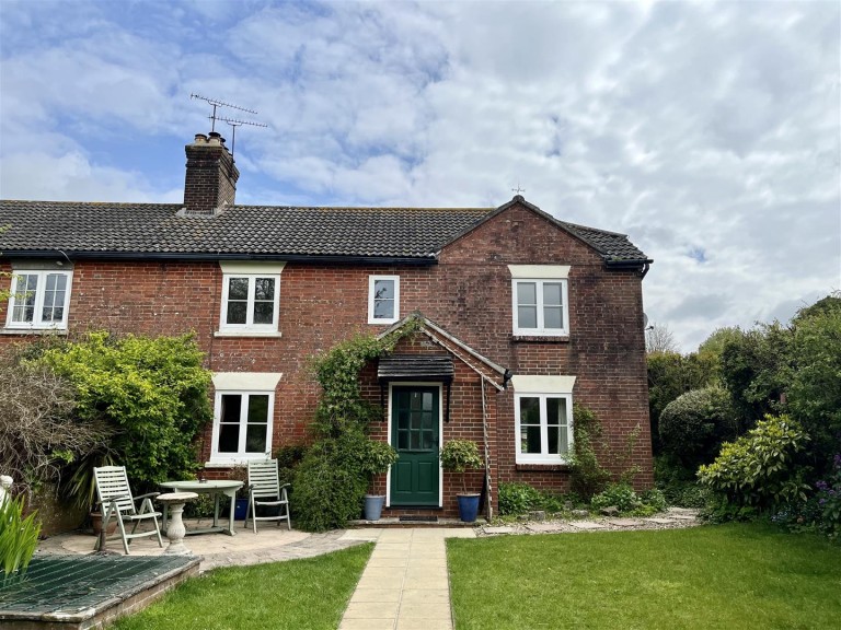 View Full Details for Sixpenny Handley, Salisbury