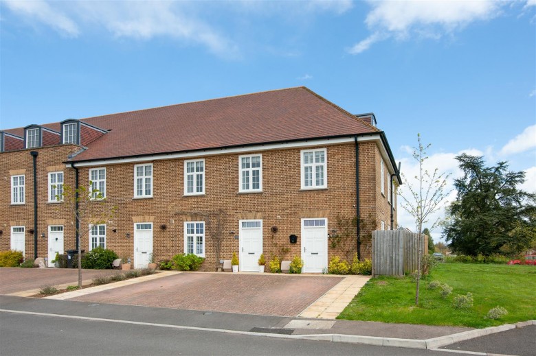 Click the photo for more details of Upper Rissington, Gloucestershire