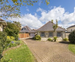 Images for Bouldnor, Port La Salle, Yarmouth