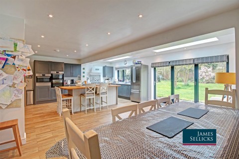 Click the photo for more details of Marsh Avenue, Kibworth Harcourt, Leicestershire