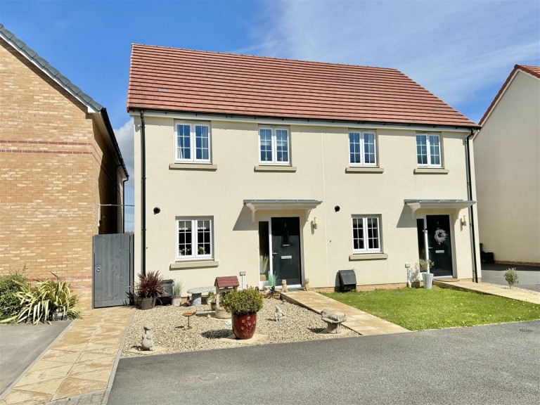 Images for Varve Close, Roundswell, Barnstaple