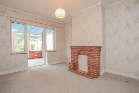 Click the photo for more details of Beesley Road, Banbury