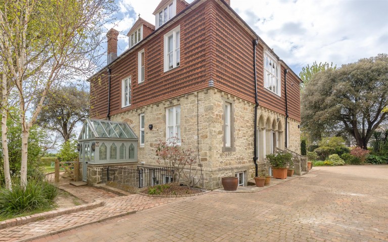 View Full Details for Queens Road, Shanklin