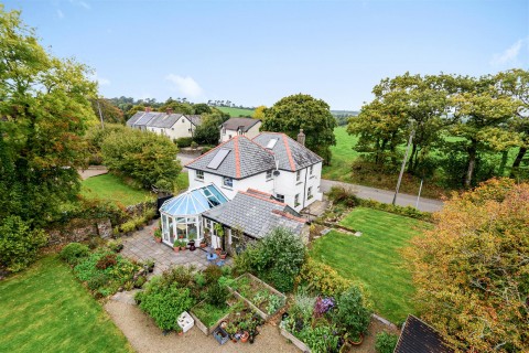 Click the photo for more details of Egloskerry, Launceston