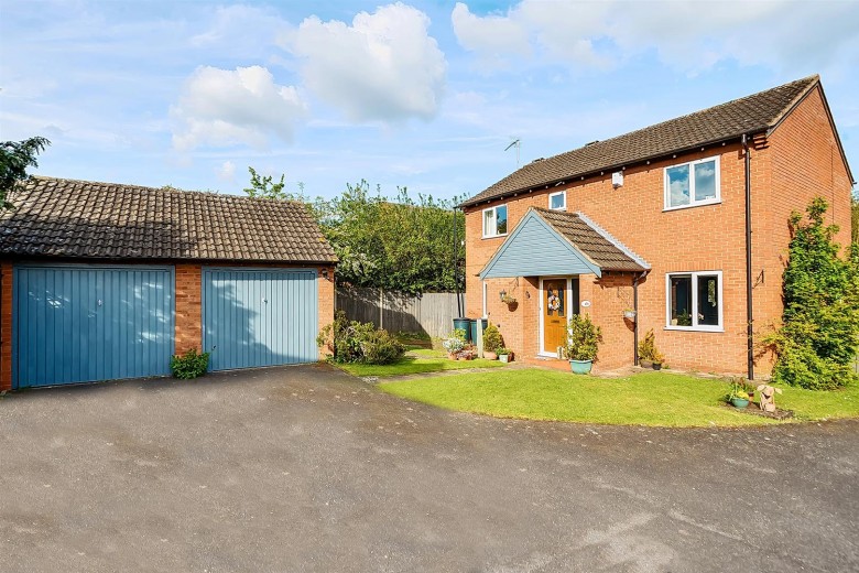 Click the photo for more details of Townsend Close, Broughton Astley, Leicester