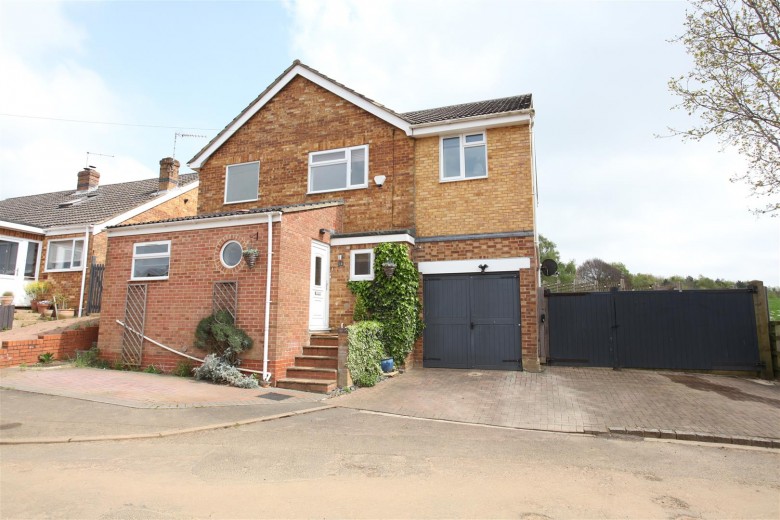 Click the photo for more details of Austin Road, Bodicote, Banbury