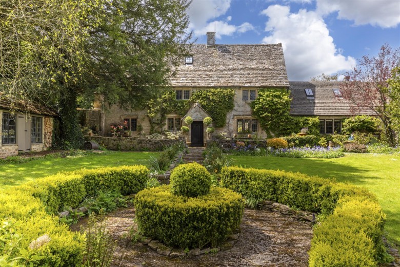Click the photo for more details of Frampton Mansell, Gloucestershire