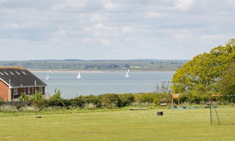 Click the photo for more details of Cowes, Isle of Wight