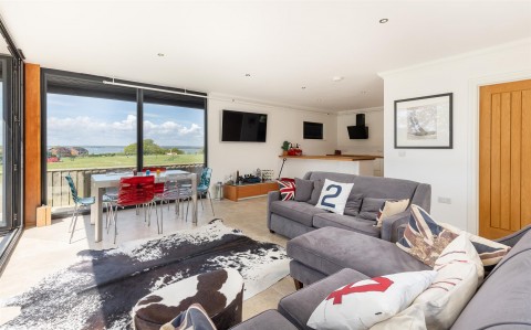 Click the photo for more details of Cowes, Isle of Wight