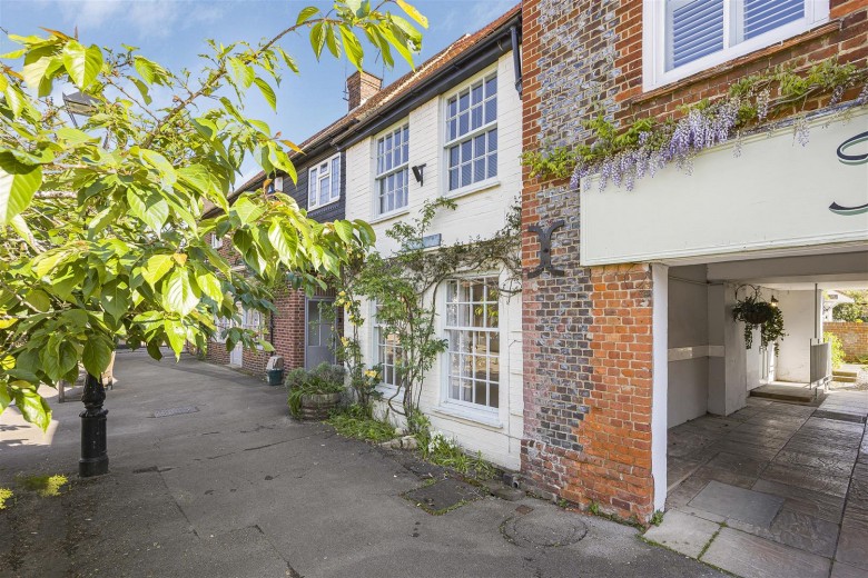 Click the photo for more details of High Street, Watlington