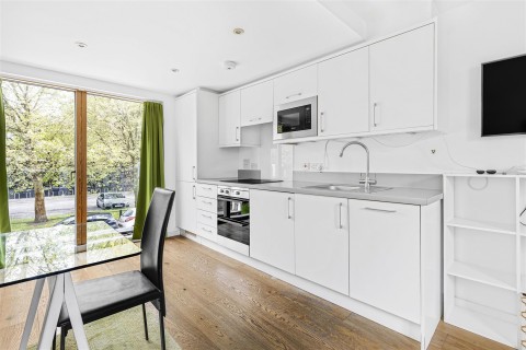 Click the photo for more details of New Street, Cambridge