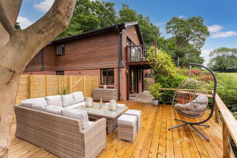 Click the photo for more details of Widmore Lane, Sonning Common