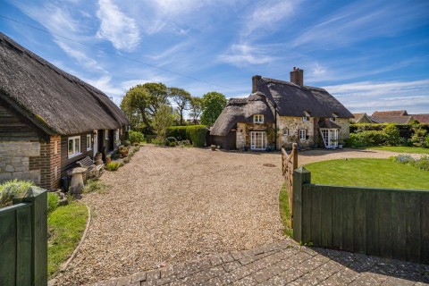 Click the photo for more details of Brighstone, Isle of Wight