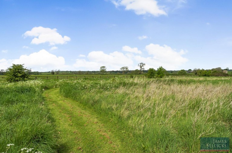 Images for Hill Farm, Laughton, Leicestershire