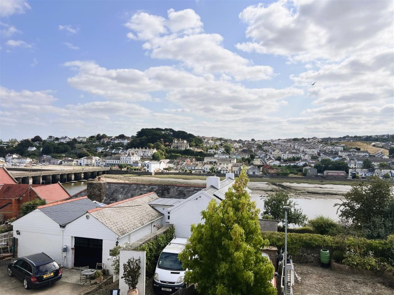 Images for Bull Hill, Bideford
