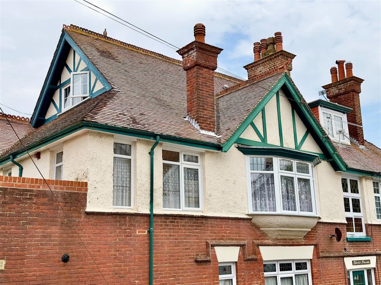 Click the photo for more details of Totland Bay, Isle of Wight