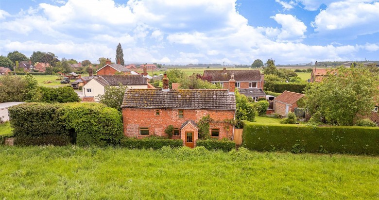 Click the photo for more details of Carlton Road, Bassingham, Lincoln