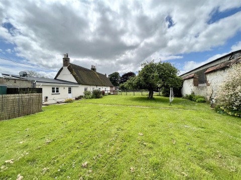 Click the photo for more details of Newton Farm, Sturminster Marshall