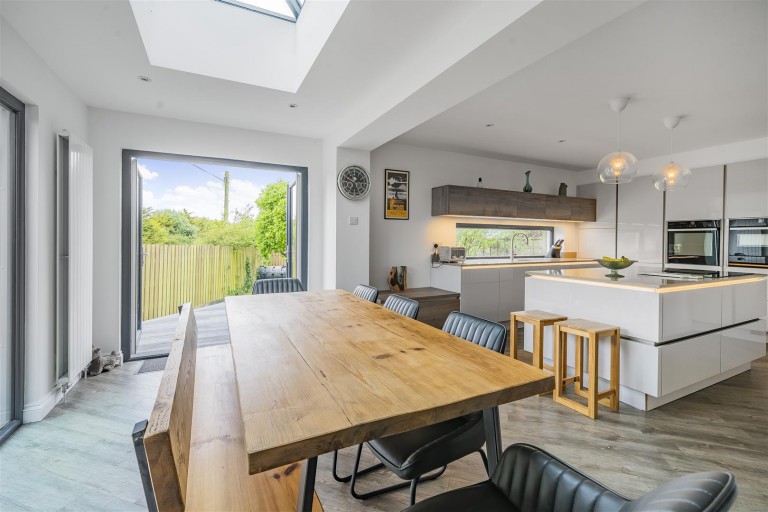 Images for Gummows Shop, Newquay