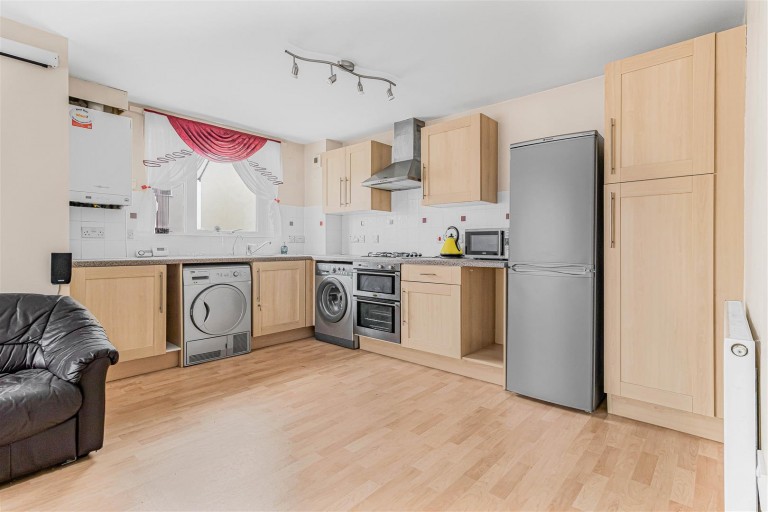 Images for Skeaping Close, Newmarket