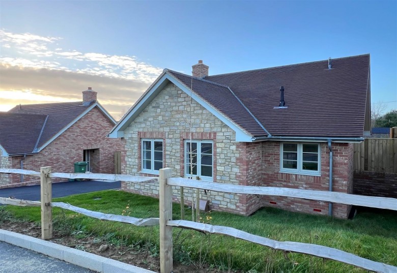 Click the photo for more details of Brighstone, Isle of Wight
