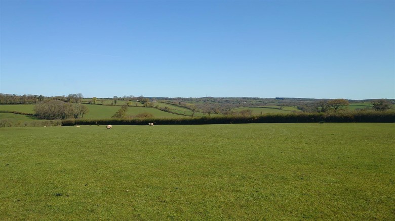 Click the photo for more details of The Pastures, Bratton Clovelly, Okehampton