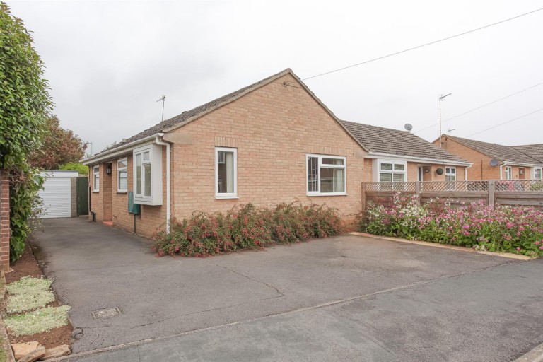 Images for Willow Road, Banbury