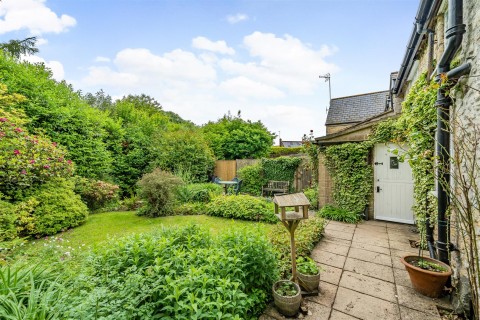 Click the photo for more details of West Street, Broadwindsor, Beaminster