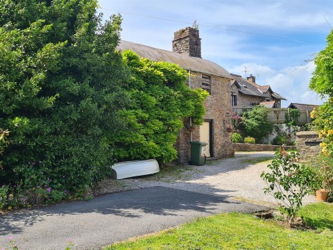 Click the photo for more details of East Ogwell, Newton Abbot