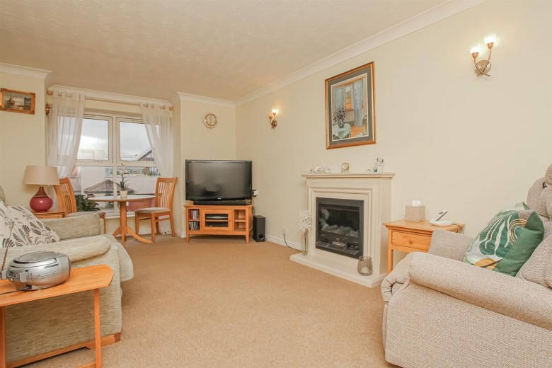 Click the photo for more details of Chamberlaine Court, Spiceball Park Road, Banbury