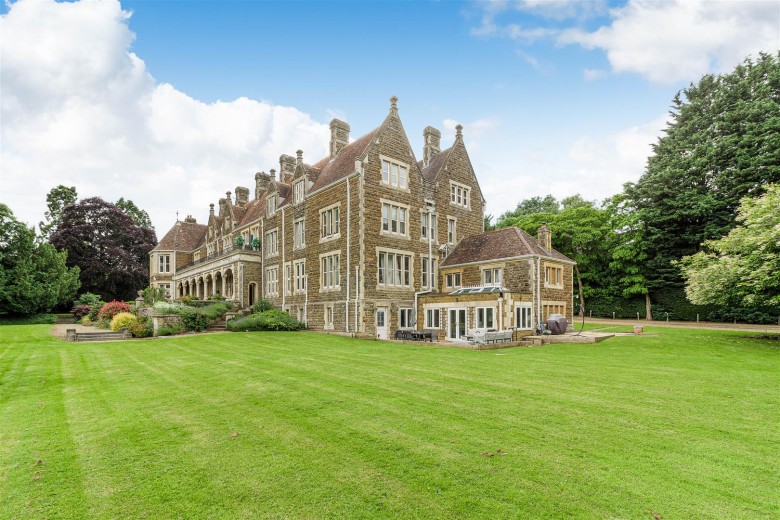 Click the photo for more details of Whilton Lodge, Watling Street, Norton, NN11