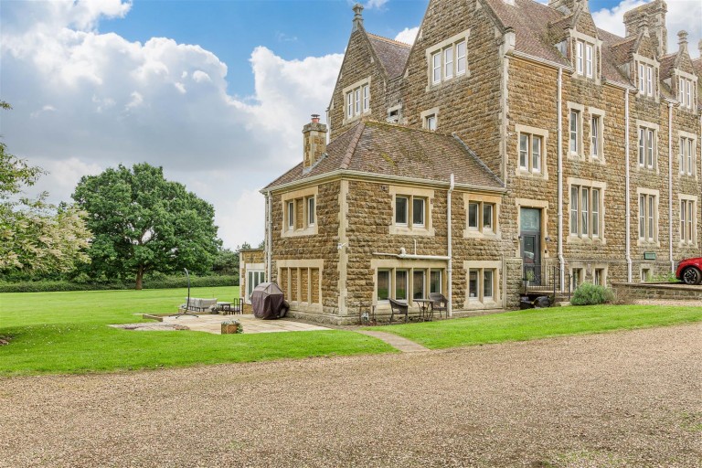 Images for Whilton Lodge, Watling Street, Norton, NN11