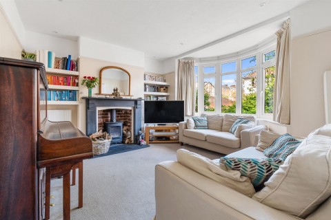 Click the photo for more details of East Avenue, Exeter