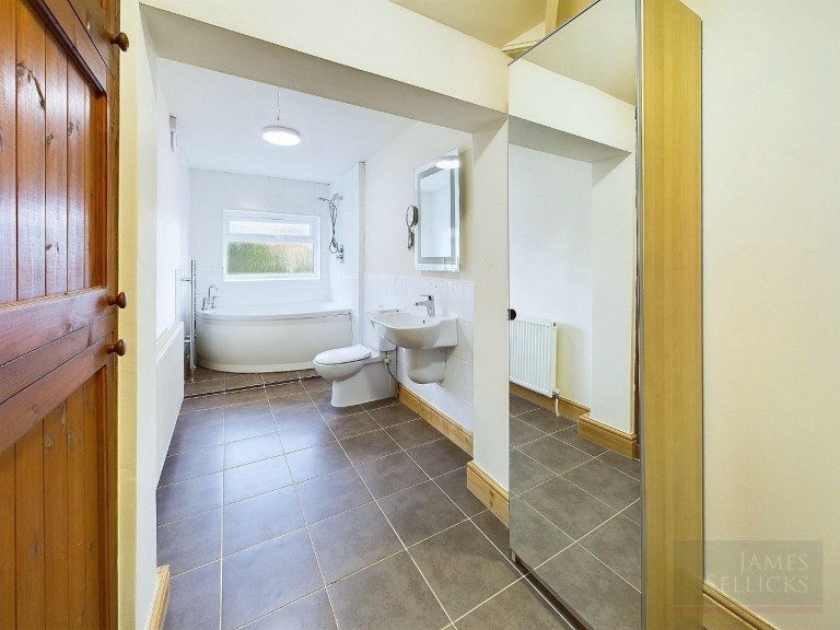 Images for Gwencole Crescent, Rowley Fields, Leicester
