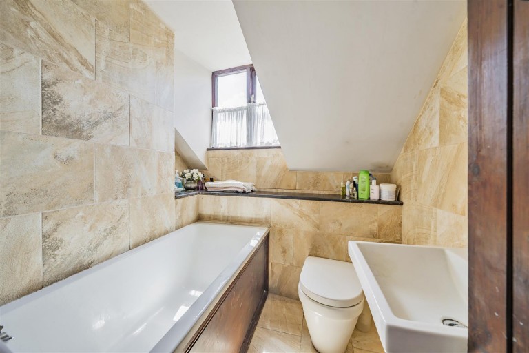 Images for Kettle End, Lois Weedon, NN12